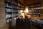 For Friends Hotel, Bibliothek (©Foto: Martin Schmitz)